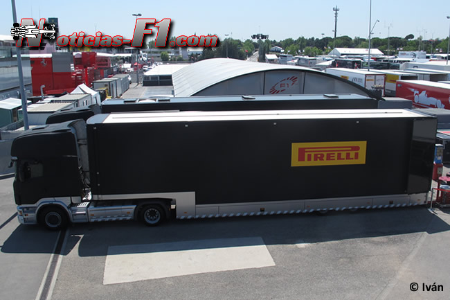 Camión Pirelli - Paddock - F1 2014