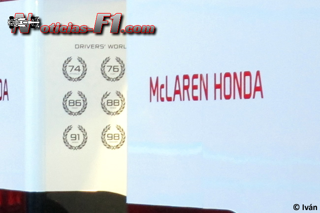 Logo McLaren - Honda 2015 - www.noticias-f1.com