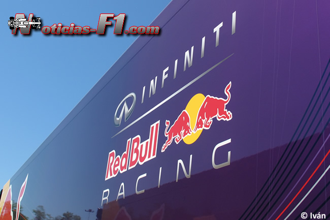Red Bull Racing - Logo - 2015 - www.noticias-f1.com 