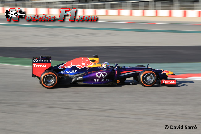 Sebastian Vetel - 2 - Test Barcelona 2013 - Imagen: David Sarró - www.noticias-f1.com