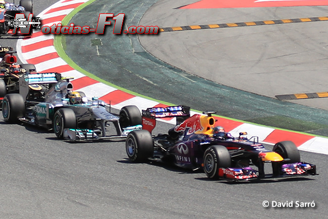 Red Bull - Mercedes - Sebastian Vettel - Lewis Hamilton - David Sarró - www.noticias-f1.com