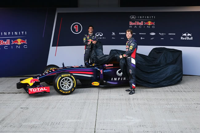 Presentación - Red Bull - RB10 - 3