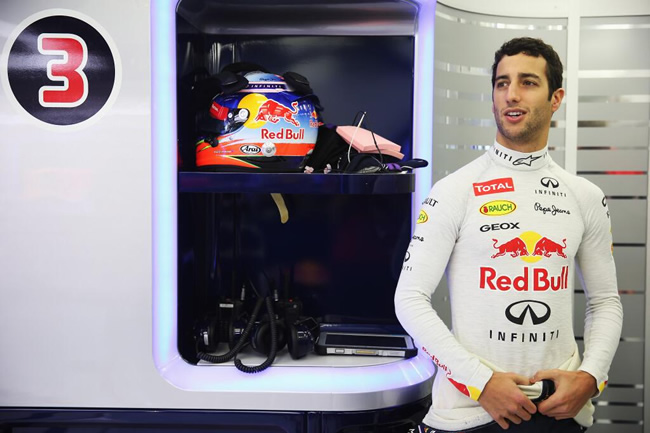 Daniel Ricciardo - Test Bahréin - 2014 - día 3 - Red Bull