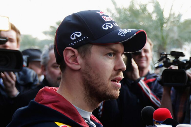 Sebastian Vettel - Red Bull Racing - Test Bahréin - 2014 - día 7 (3)