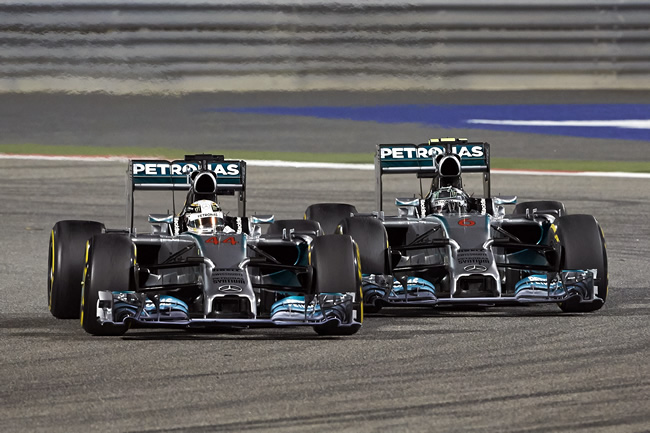 Lewis Hamilton - Nico Rosberg - Gran Premio de Bahréin - Sakhir 2014 - Carrera 
