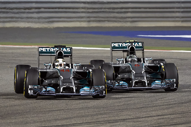 Lewis Hamilton - Nico Rosberg - Gran Premio de Bahréin - Sakhir 2014 - Carrera