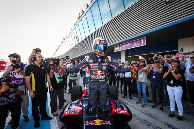 Carlos Sainz - Gana - World Series by Renault 3.5