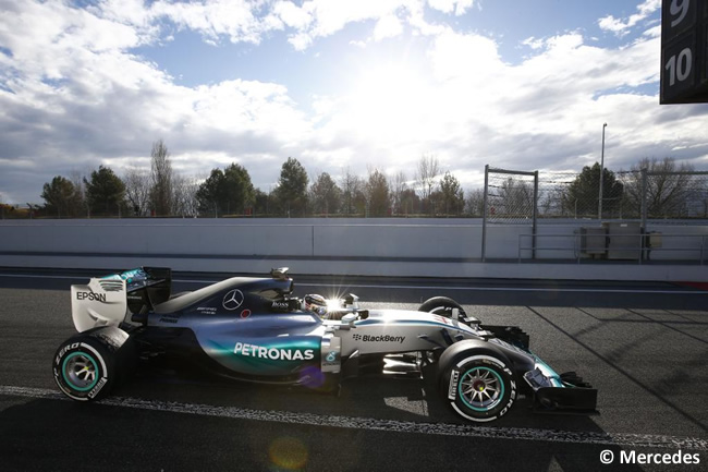 Lewis Hamilton - Mercedes - Día 1 - Test Barcelona 2 - Pretemporada 2015 - F1 