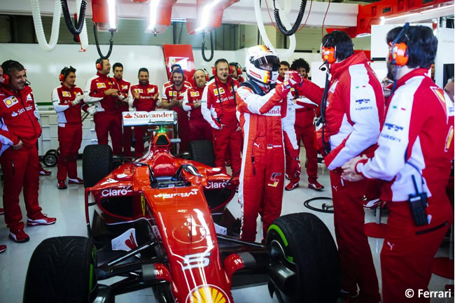 Sebastian Vettel - Aplausos Box- Scuderia Ferrari - Test Jerez - 2015 - SF15-T 