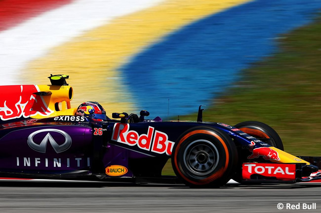 Daniil Kvyat - Red Bull Racing - 2015 - GP Malasia