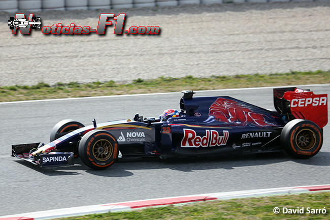 Max Verstappen - Toro Rosso - 2015 - STR10 - David Sarró - www.noticias-f1.com 