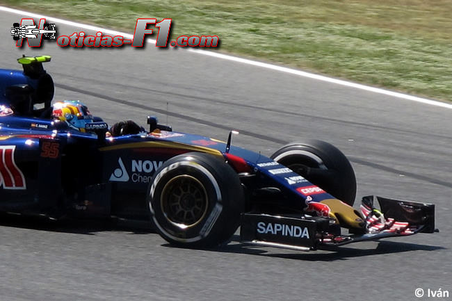 Carlos Sainz - Toro Rosso - 2015 - www.noticias-f1.com