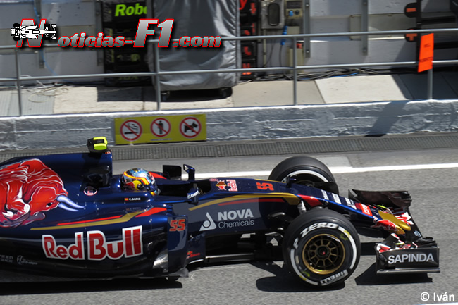 Carlos Sainz - Toro Rosso - 2015 - STR10 - www.noticias-f1.com