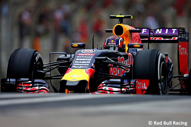 Daniil Kvyat - Red Bull Racing - Gran Premio de Brasil 2015Daniil Kvyat - Red Bull Racing - Gran Premio de Brasil 2015