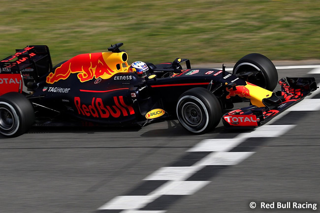 Daniel Ricciardo - Red Bull Racing - RB12 - 2016