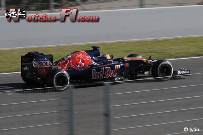 Carlos Sainz - Toro Rosso - STR11 - www.noticias-f1.com