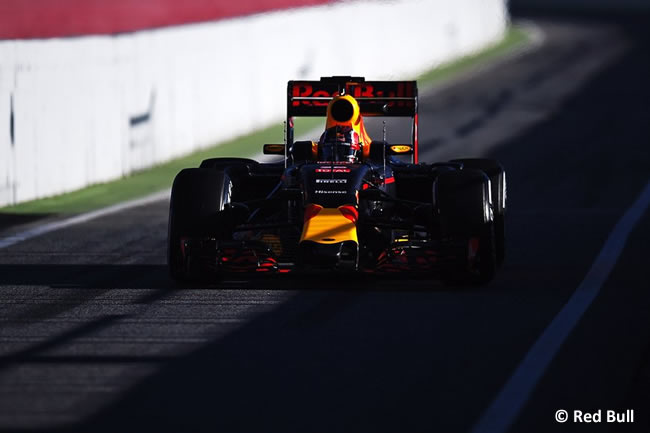 Daniil Kvyat - Red Bull - RB12