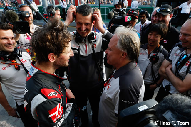 Romain Grosjean - Gene Haas - Gunther Steiner - Haas F1 Team - GP Australia 2016