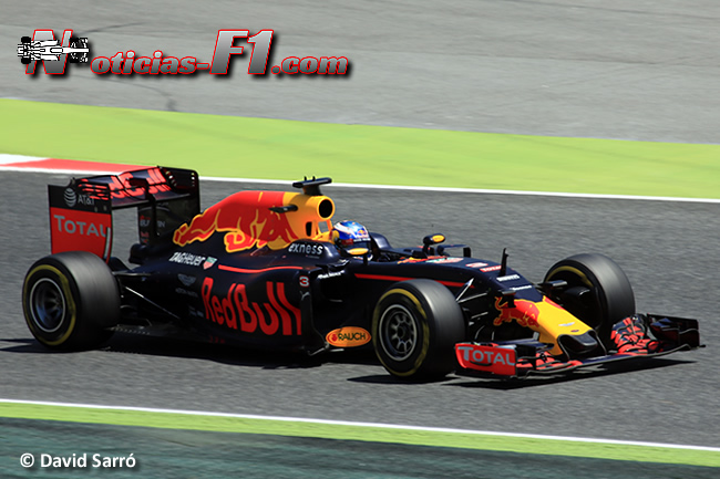 Daniel Ricciardo - Red Bull Racing - 2016 - www.noticias-f1.com - David Sarró