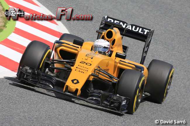 Kevin Magnussen - Renault - 2016 - www.noticias-f1.com - David Sarró