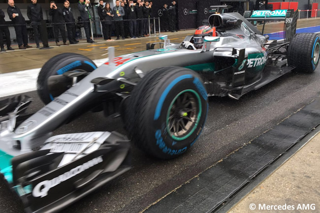 Esteban Ocon - Mercedes - Test Silverstone - Día 1