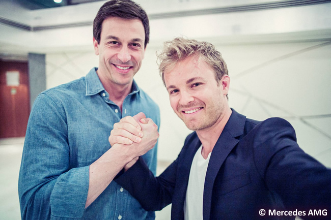 Nico Rosberg - Firma contrato - Toto Wolff - 2017 - 2018 - Mercedes AMG