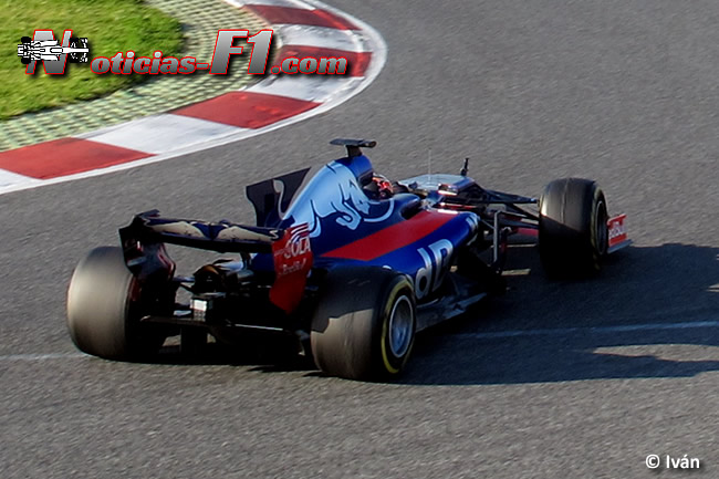 Carlos Sainz - Scuderia Toro Rosso - www.noticias-f1.com