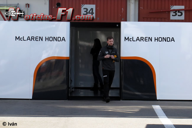 McLaren-Honda - Box - 2017