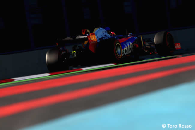 Daniil Kvyat - Toro Rosso - Viernes GP Azerbaiyán 2017