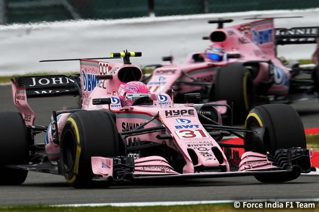 Sergio Pérez - Esteban Ocon - Force India - Carrera GP Gran Bretaña 2017