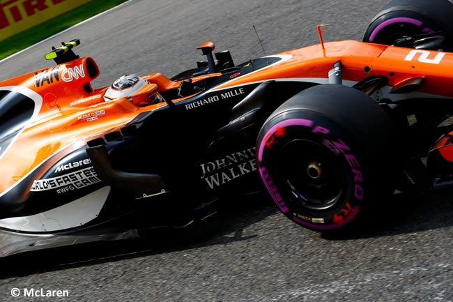 Stoffel Vandoorne - McLaren - GP Bélgica 2017 - Carrera