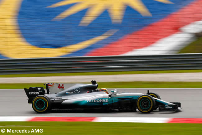 Lewis Hamilton - Mercedes - GP Malasia 2017 - Entrenamientos