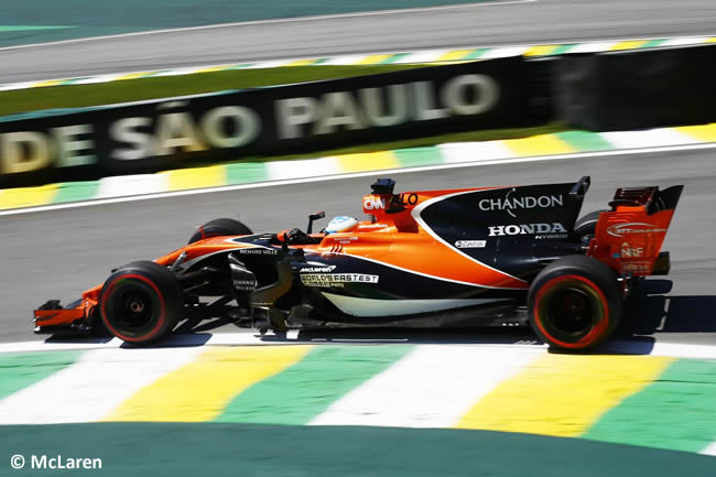 Fernando Alonso - McLaren - Viernes - Entrenamientos GP Brasil 2017