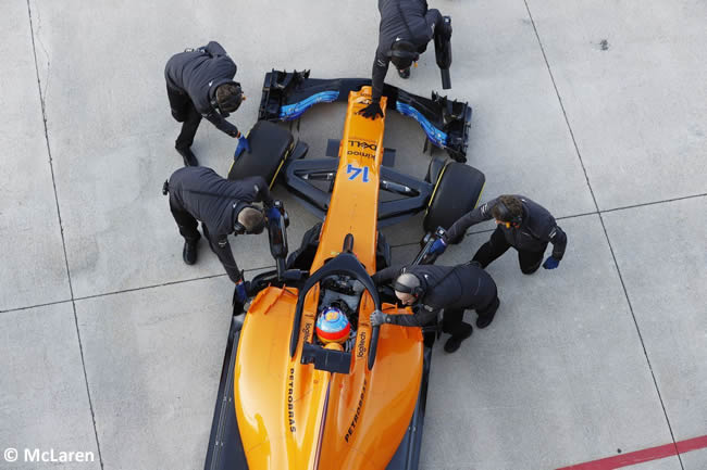 McLaren MCL33 - Superior