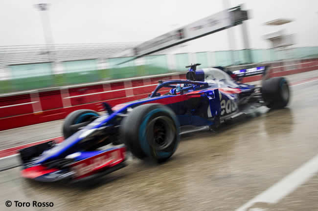 Scuderia Toro Rosso - STR13 - Lateral - Pista - Pierre Gasly