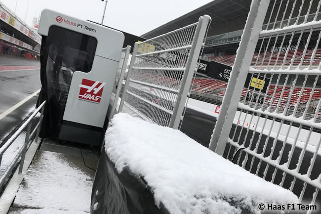 Test Barcelona 1 - Día 3 - Haas F1- Nieve