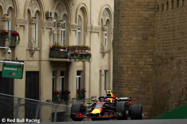 Max Verstappen - Red Bull Racing - Entrenamientos GP - Azerbaiyán, Bakú 2018