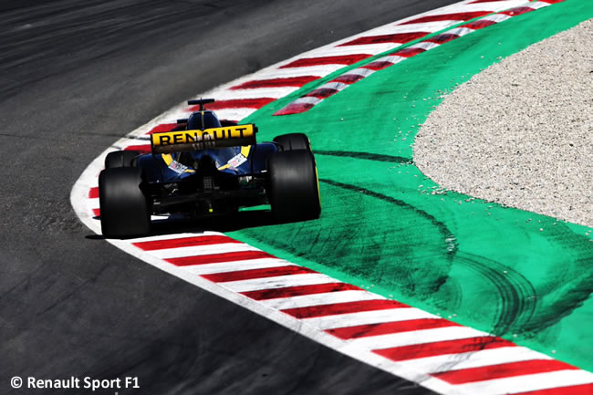 Carlos Sainz - Renault - Test Temporada 2018 - Día 1