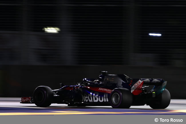 Brendon Hartley - Toro Rosso - Carrera GP Singapur 2018