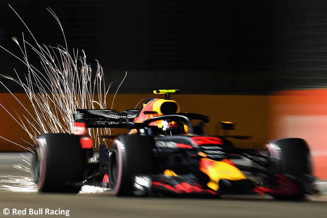 Max Verstappen - Red Bull Racing - Entrenamientos - GP Singapur 2018