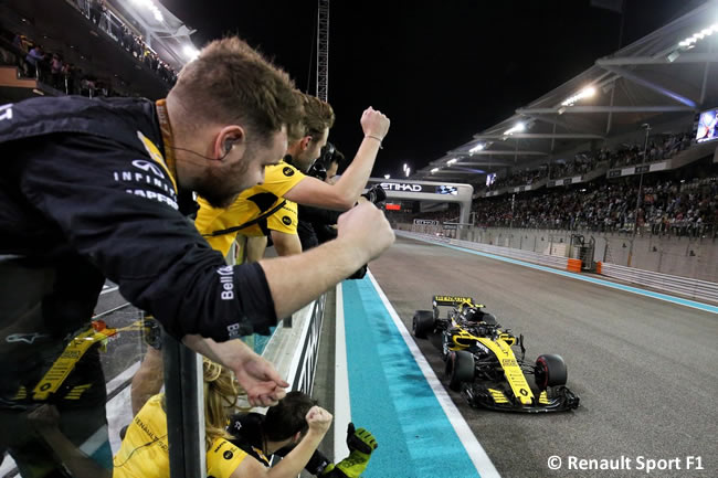 Carlos Sainz - Renault - Carrera - GP Abu Dhabi 2018